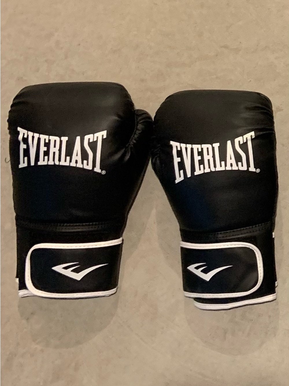Everlast Kids Black Boxing Gloves
